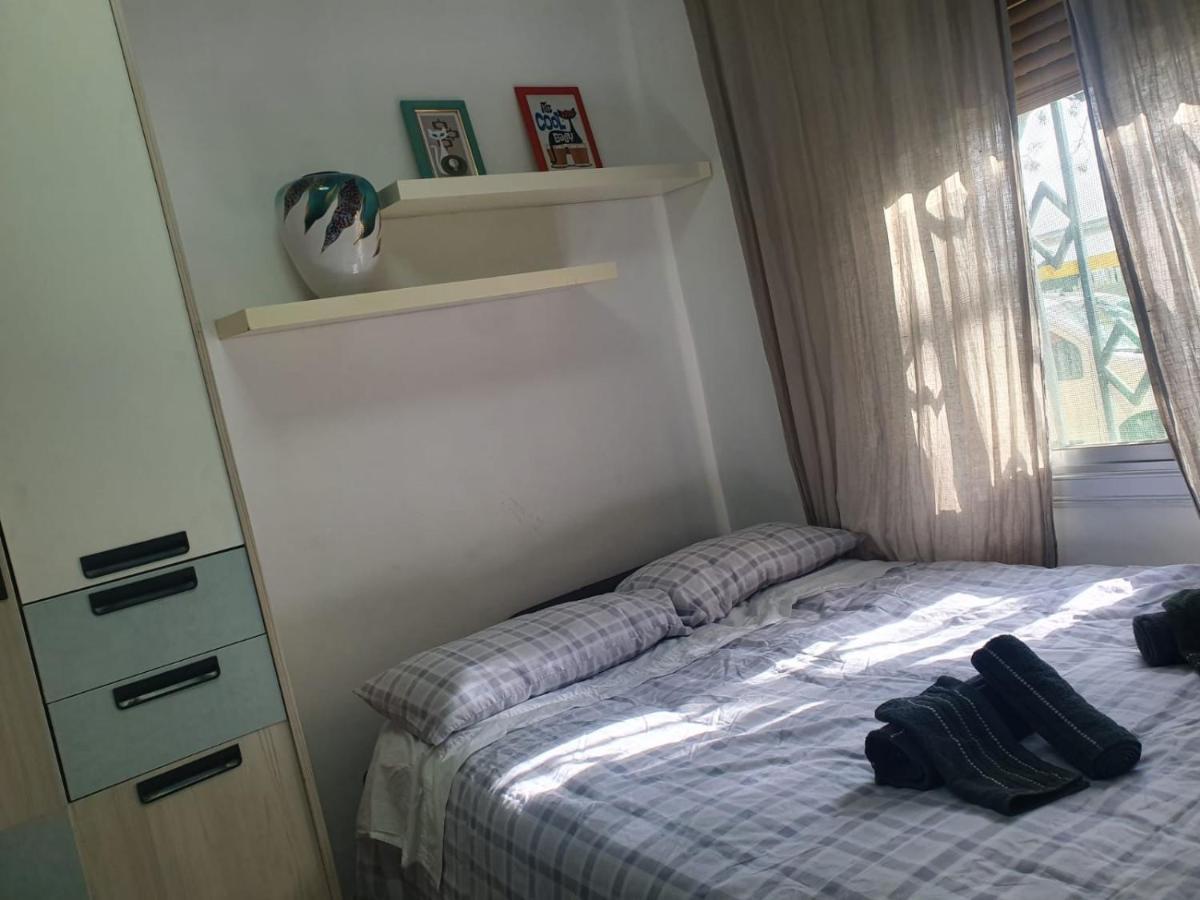 Studio Or Rooms With Private Bathroom Or Rooms With Shared Bathroom บาร์เซโลนา ภายนอก รูปภาพ