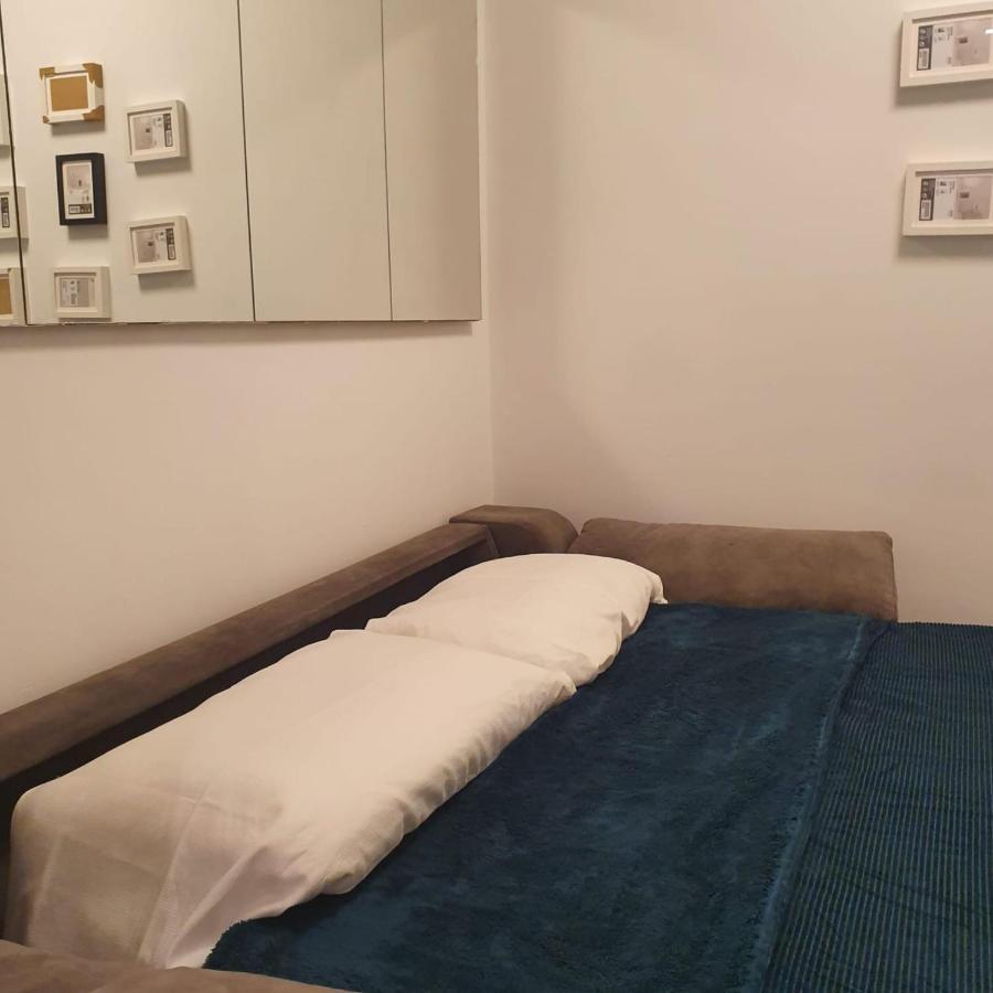 Studio Or Rooms With Private Bathroom Or Rooms With Shared Bathroom บาร์เซโลนา ภายนอก รูปภาพ