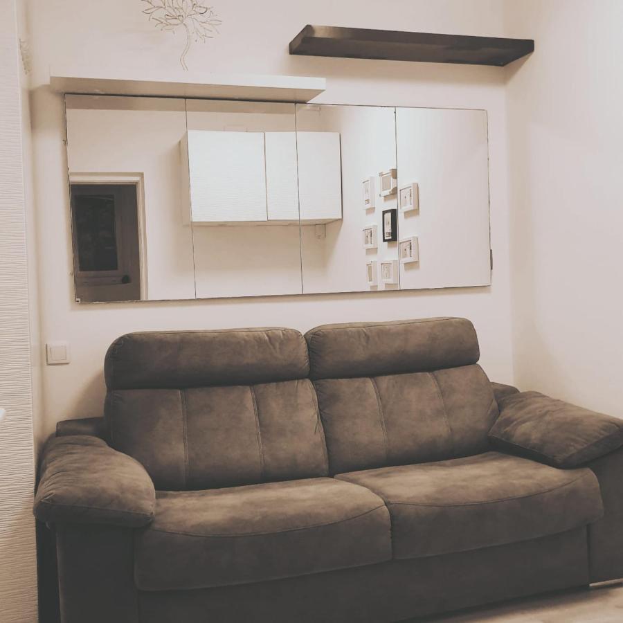 Studio Or Rooms With Private Bathroom Or Rooms With Shared Bathroom บาร์เซโลนา ภายนอก รูปภาพ