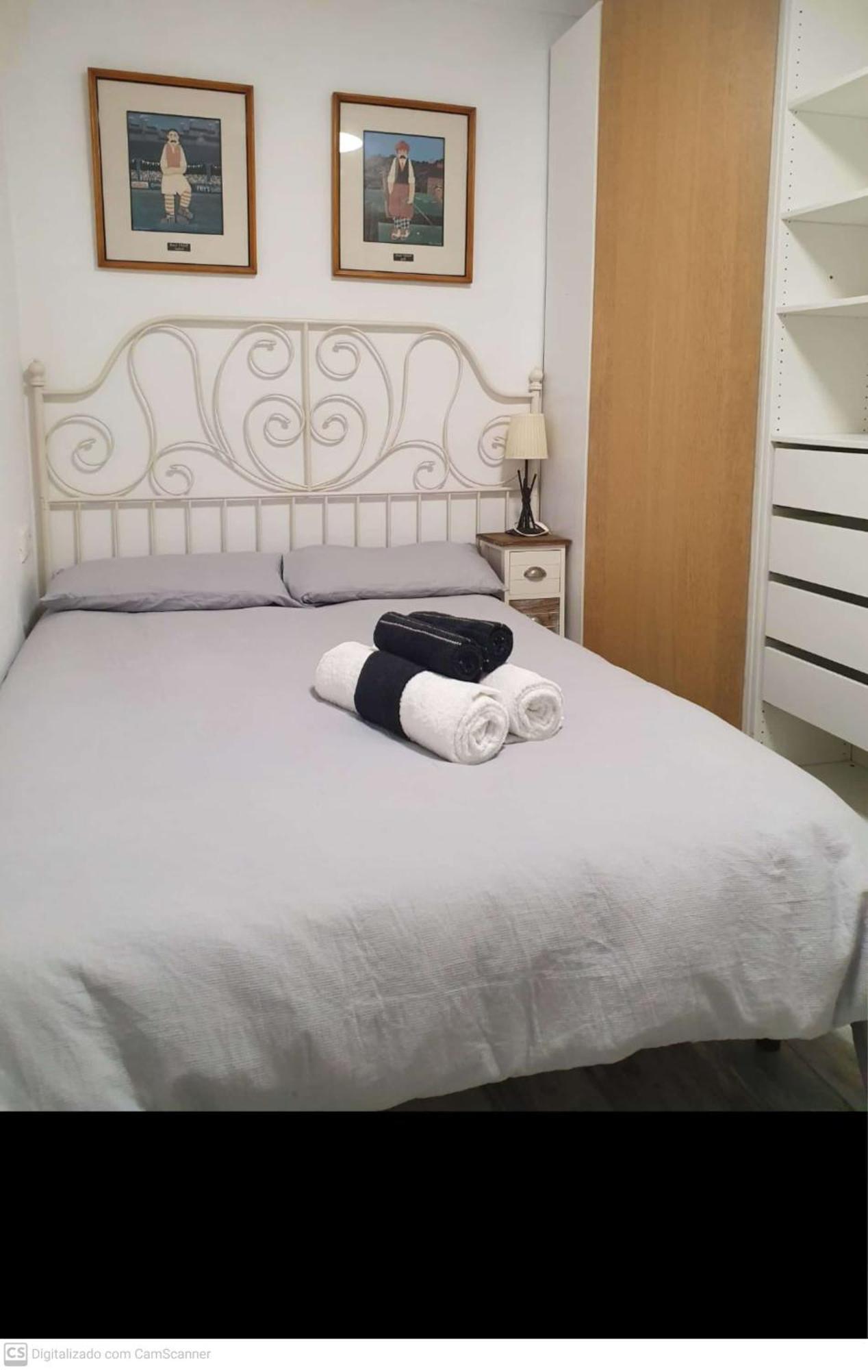Studio Or Rooms With Private Bathroom Or Rooms With Shared Bathroom บาร์เซโลนา ภายนอก รูปภาพ