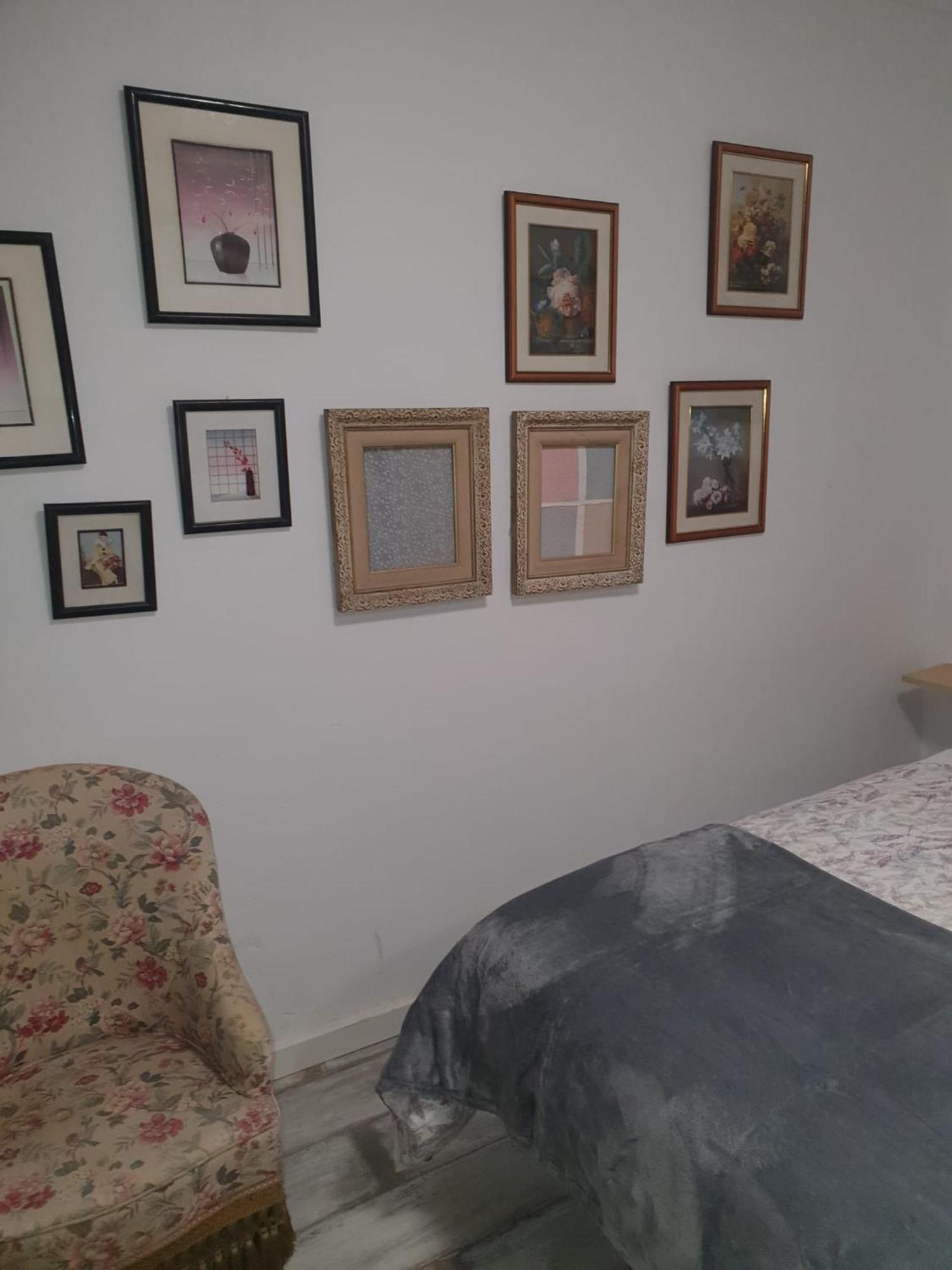 Studio Or Rooms With Private Bathroom Or Rooms With Shared Bathroom บาร์เซโลนา ภายนอก รูปภาพ