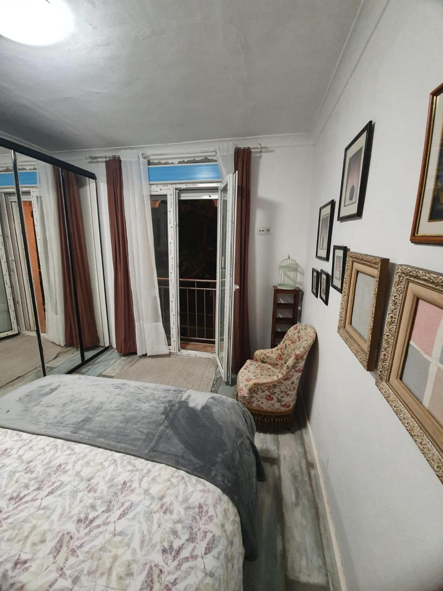 Studio Or Rooms With Private Bathroom Or Rooms With Shared Bathroom บาร์เซโลนา ภายนอก รูปภาพ