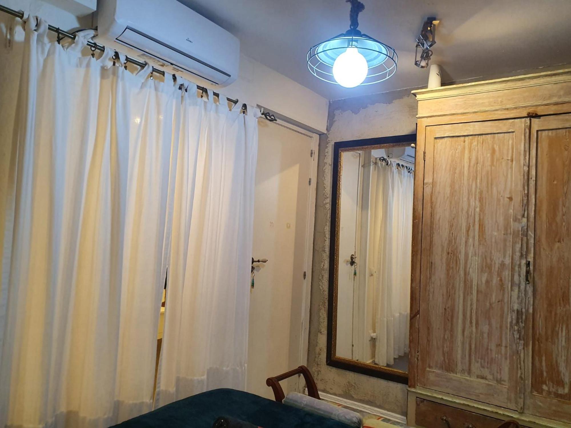 Studio Or Rooms With Private Bathroom Or Rooms With Shared Bathroom บาร์เซโลนา ภายนอก รูปภาพ